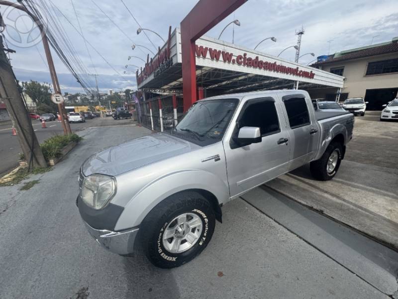 FORD - RANGER 3.0 XLT 4X4 CD 16V TURBO ELETRONIC DIESEL 4P MANUAL - 2011/2012 - PRATA - R$ 76.900,00