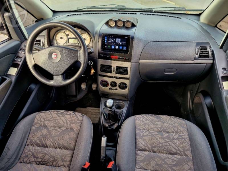 FIAT - IDEA 1.8 MPI ADVENTURE 16V FLEX 4P MANUAL - 2009/2010 - VERDE - R$ 32.900,00