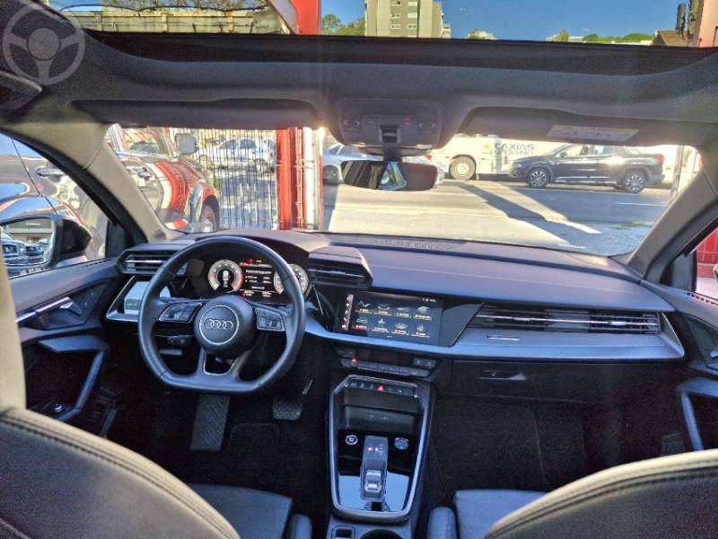 AUDI - A3 2.0 TFSI PERFORMANCE BLACK SEDAN 4P AUTOMÁTICA - 2022/2023 - CINZA - R$ 225.000,00