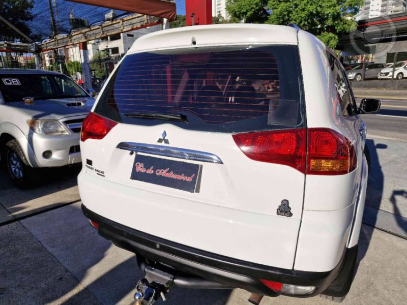 MITSUBISHI - PAJERO DAKAR 3.2 HPE 4X4 7 LUGARES 16V TURBO INTERCOOLER DIESEL 4P AUTOMÁTICO - 2011/2012 - BRANCA - R$ 99.900,00