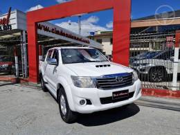 TOYOTA - HILUX 3.0 SRV TOP 4X4 CD 16V TURBO INTERCOOLER DIESEL 4P AUTOMÁTICO - 2014/2015 - BRANCA - R$ 149.000,00