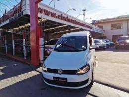 VOLKSWAGEN - FOX 1.0 MI TREND 8V FLEX 4P MANUAL - 2012/2013 - BRANCA - R$ 37.900,00
