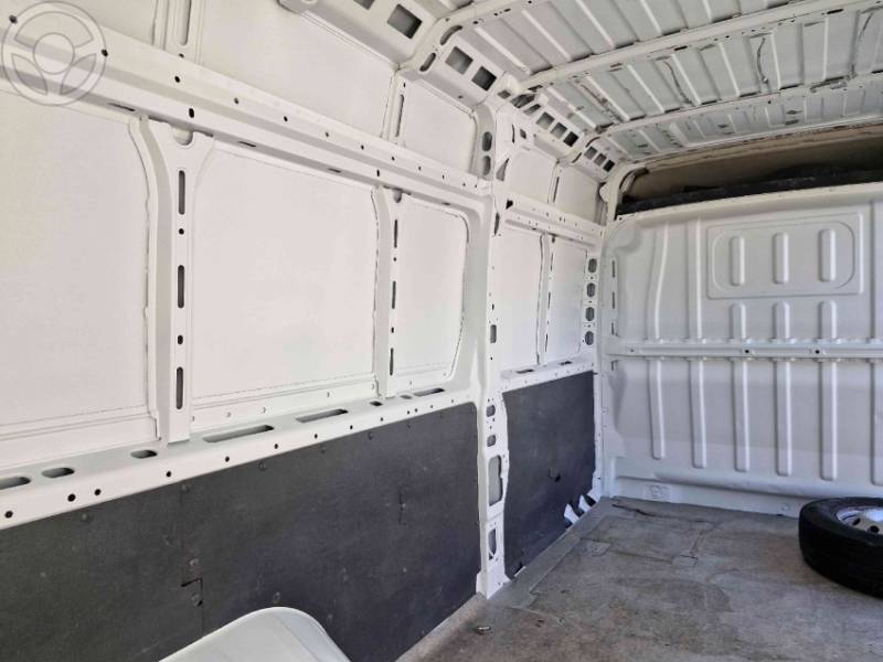 FIAT - DUCATO 2.3 MAXICARGO 8V TURBO DIESEL 3P MANUAL - 2019/2019 - BRANCA - R$ 156.000,00