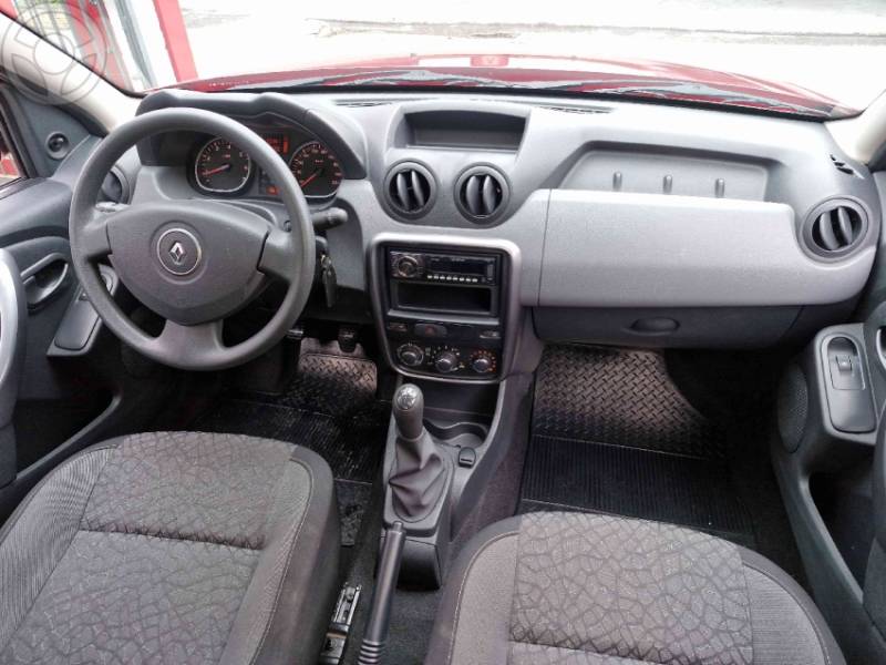 RENAULT - DUSTER 1.6 4X2 16V FLEX 4P MANUAL - 2012/2013 - BORDO - R$ 53.000,00
