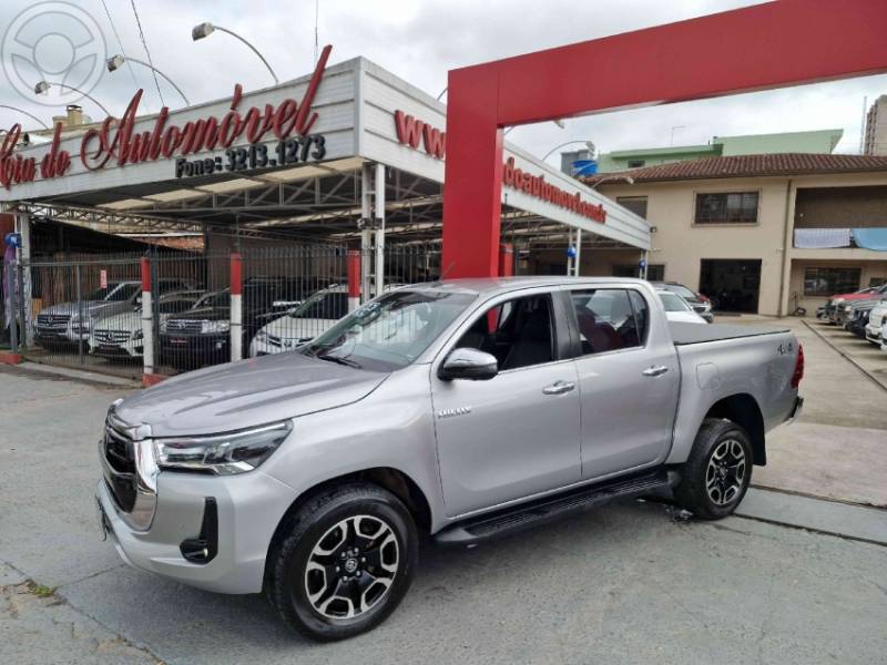 TOYOTA - HILUX 2.8 SRX 4X4 CD 16V DIESEL 4P AUTOMÁTICO - 2022/2022 - CINZA - R$ 249.000,00