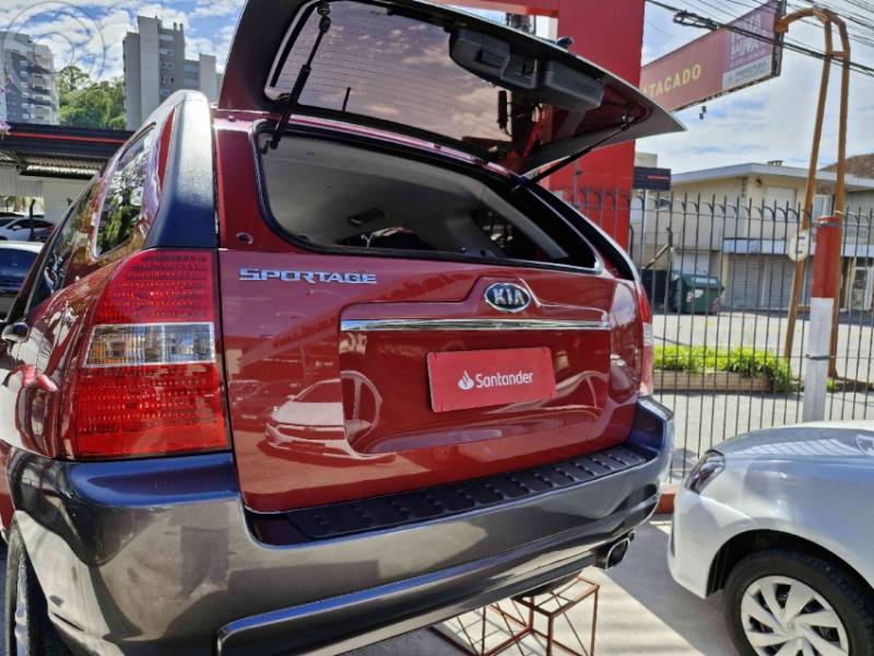 KIA MOTORS - SPORTAGE 2.0 LX 4X2 16V 4P MANUAL - 2008/2008 - BORDO - R$ 35.900,00