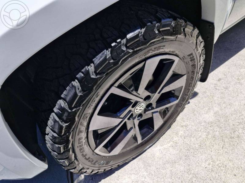 VOLKSWAGEN - AMAROK 3.0 V6 TDI HIGHLINE CD DIESEL 4MOTION AUTOMÁTICO - 2024/2025 - BRANCA - R$ 290.000,00