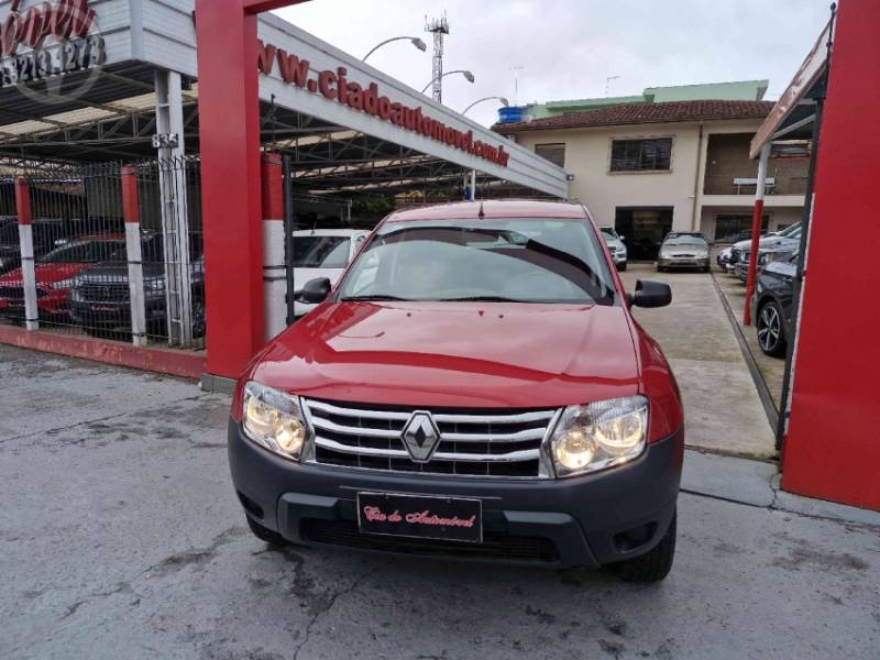 RENAULT - DUSTER 1.6 4X2 16V FLEX 4P MANUAL - 2012/2013 - BORDO - R$ 53.000,00