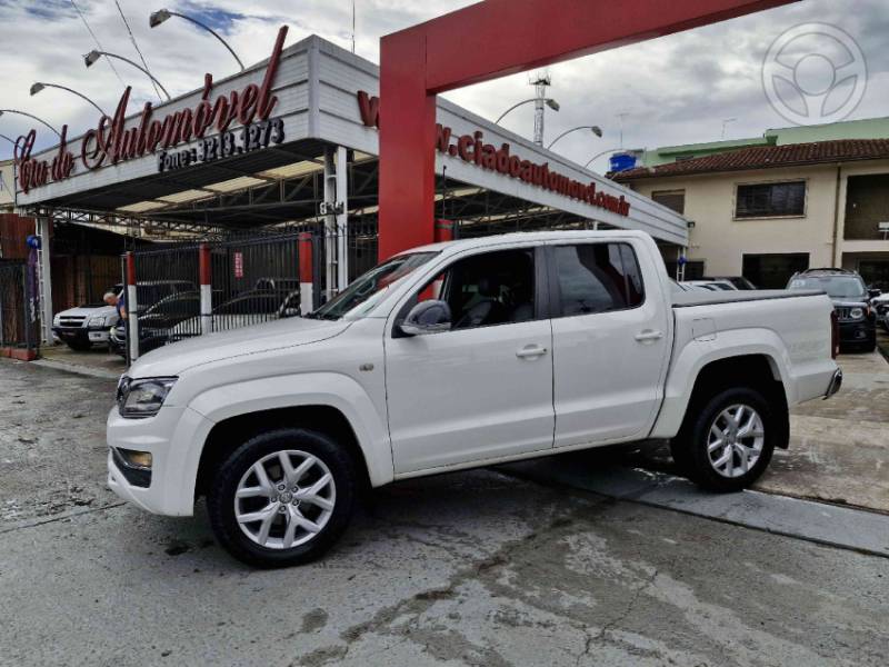 VOLKSWAGEN - AMAROK 3.0 V6 TDI HIGHLINE CD DIESEL 4MOTION AUTOMÁTICO - 2018/2018 - BRANCA - R$ 139.000,00