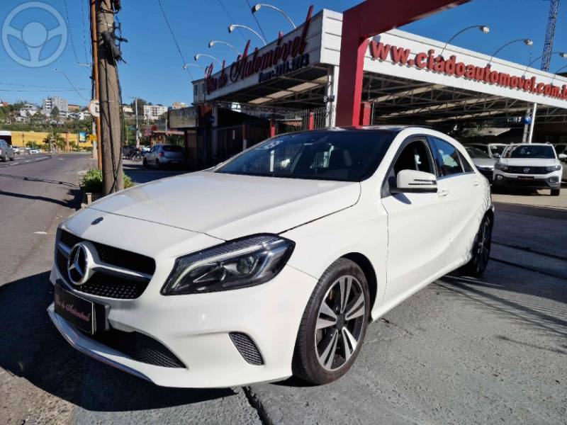 MERCEDES-BENZ - A 200 1.6 TURBO 16V FLEX 4P AUTOMÁTICO - 2017/2018 - BRANCA - R$ 119.000,00