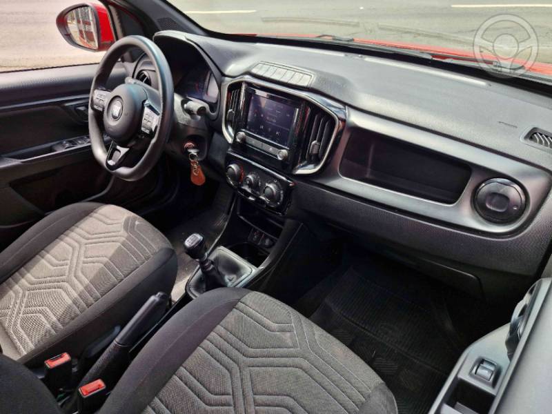 FIAT - STRADA - 2021/2022 - VERMELHA - R$ 92.000,00