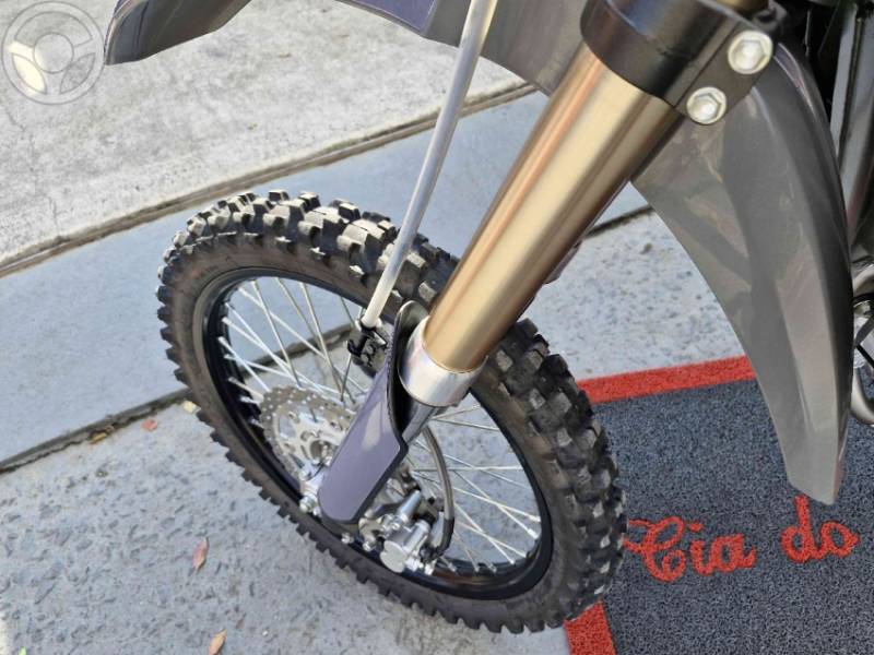 KAWASAKI - KLX - 2024/2025 - CINZA - R$ 33.900,00