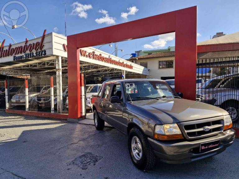 FORD - RANGER 2.5 XL 4X2 CD 8V TURBO INTERCOOLER DIESEL 4P MANUAL - 2000/2001 - CINZA - R$ 49.800,00