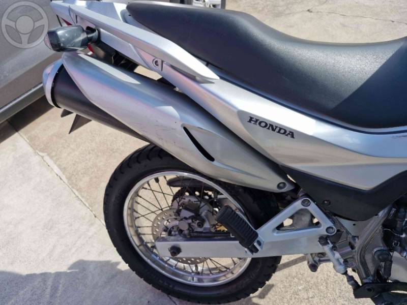 HONDA - NX4 FALCON - 2012/2013 - PRATA - R$ 19.800,00