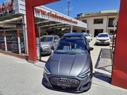 AUDI - A3 2.0 TFSI PERFORMANCE BLACK SEDAN 4P AUTOMÁTICA - 2022/2023 - CINZA - R$ 225.000,00