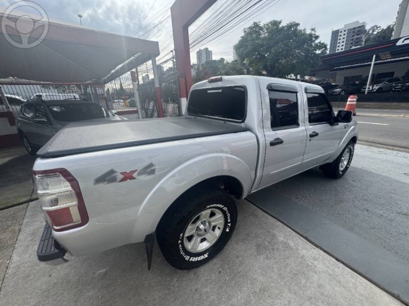 FORD - RANGER 3.0 XLT 4X4 CD 16V TURBO ELETRONIC DIESEL 4P MANUAL - 2011/2012 - PRATA - R$ 76.900,00