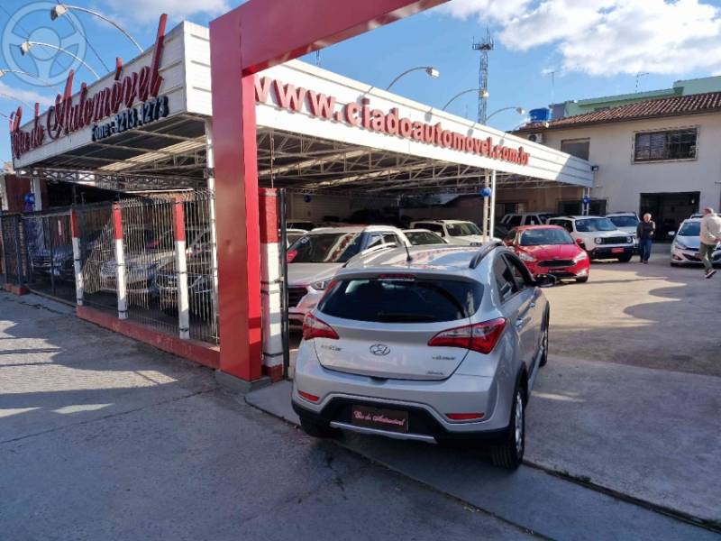 HYUNDAI - HB20X 1.6 16V STYLE FLEX 4P AUTOMÁTICO - 2013/2014 - PRATA - R$ 55.900,00