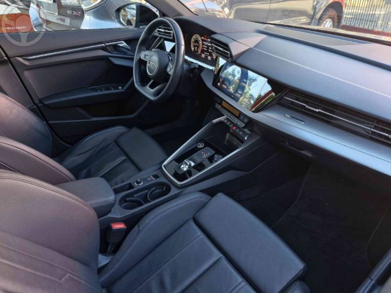 AUDI - A3 2.0 TFSI PERFORMANCE BLACK SEDAN 4P AUTOMÁTICA - 2022/2023 - CINZA - R$ 216.000,00