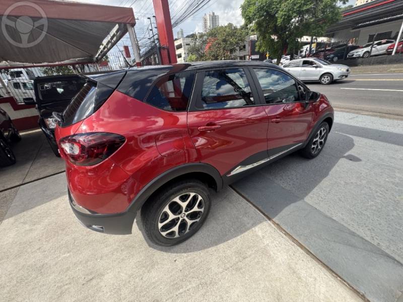 RENAULT - CAPTUR 1.6 16V INTENSE BOSE FLEX 4P AUTOMÁTICO - 2020/2021 - BORDO - R$ 88.000,00