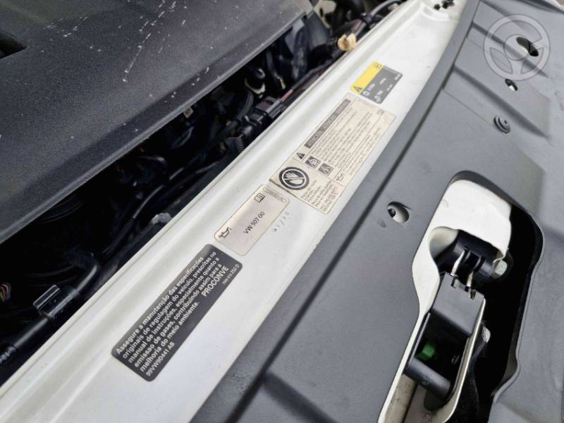 VOLKSWAGEN - AMAROK 3.0 V6 TDI HIGHLINE CD DIESEL 4MOTION AUTOMÁTICO - 2018/2018 - BRANCA - R$ 139.000,00