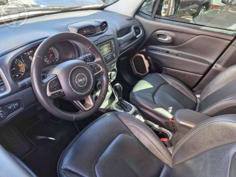 JEEP - RENEGADE 2.0 16V TURBO DIESEL LONGITUDE 4P 4X4 AUTOMÁTICO - 2016/2016 - PRETA - R$ 79.800,00
