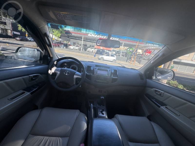 TOYOTA - HILUX SW4 3.0 SRV 4X4 16V TURBO INTERCOOLER DIESEL 4P AUTOMÁTICO - 2013/2013 - BRANCA - R$ 139.000,00