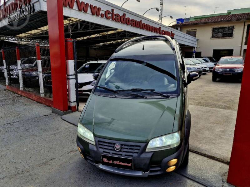 FIAT - IDEA 1.8 MPI ADVENTURE 16V FLEX 4P MANUAL - 2009/2010 - VERDE - R$ 32.900,00