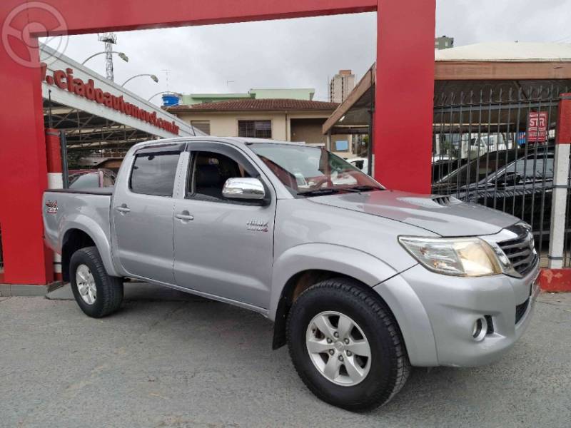 TOYOTA - HILUX 3.0 SRV 4X4 CD 16V TURBO INTERCOOLER DIESEL 4P AUTOMÁTICO - 2015/2015 - PRATA - R$ 143.000,00