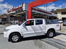 TOYOTA - HILUX 3.0 SRV TOP 4X4 CD 16V TURBO INTERCOOLER DIESEL 4P AUTOMÁTICO - 2014/2015 - BRANCA - R$ 149.000,00
