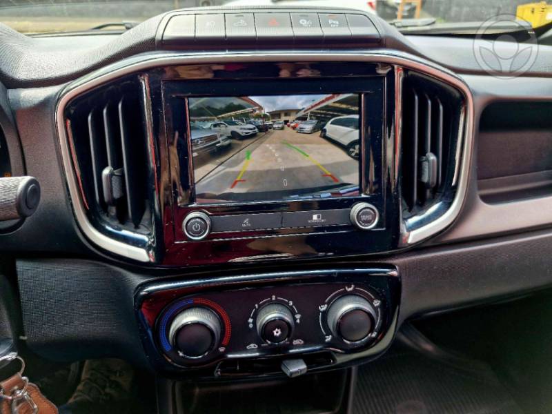 FIAT - STRADA - 2021/2022 - VERMELHA - R$ 92.000,00