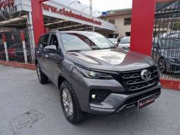 TOYOTA - HILUX SW4 2.8 SRX 4X4 16V TURBO INTERCOOLER DIESEL 4P AUTOMÁTICO - 2021/2022 - CINZA - R$ 309.000,00