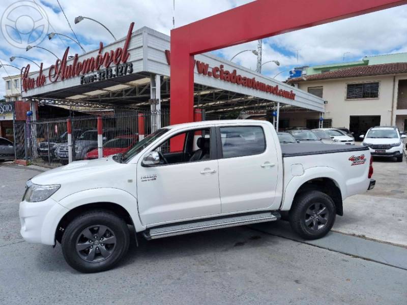 TOYOTA - HILUX 3.0 SR 4X4 CD 16V TURBO INTERCOOLER DIESEL 4P AUTOMÁTICO - 2014/2015 - BRANCA - R$ 142.000,00