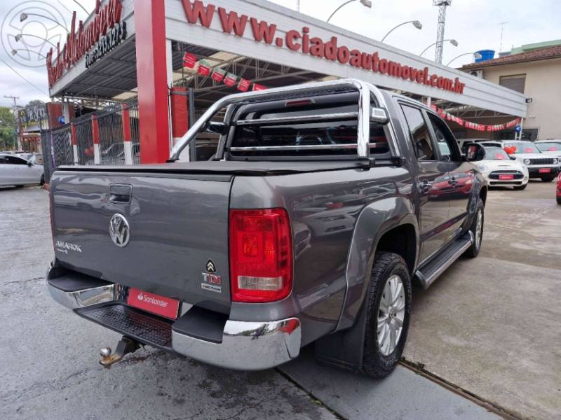 VOLKSWAGEN - AMAROK 2.0 HIGHLINE 4X4 CD 16V TURBO INTERCOOLER DIESEL 4P MANUAL - 2010/2011 - CINZA - R$ 69.800,00