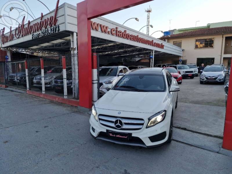 MERCEDES-BENZ - GLA 250 2.0 16V TURBO SPORT 4P AUTOMÁTICO - 2015/2016 - BRANCA - R$ 129.000,00