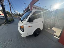 HYUNDAI - HR 2.5 TCI HD LONGOCAÇAMBA 4X2 8V 97CV TURBO INTERCOOLER DIESEL 2P MANUAL - 2015/2016 - BRANCA - R$ 99.000,00