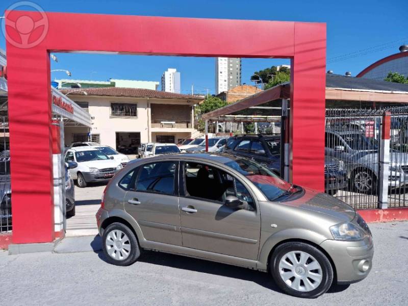 CITROËN - C3 1.6 EXCLUSIVE 16V FLEX 4P AUTOMÁTICO - 2011/2012 - MARROM - R$ 33.900,00