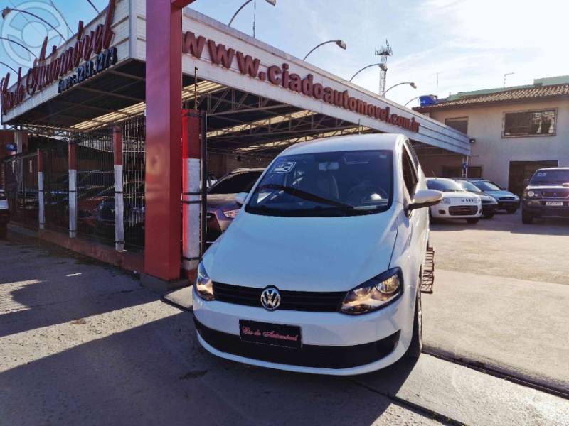 VOLKSWAGEN - FOX 1.0 MI TREND 8V FLEX 4P MANUAL - 2012/2013 - BRANCA - R$ 37.900,00