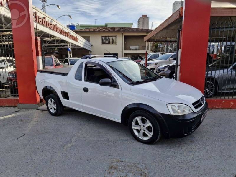 CHEVROLET - MONTANA 1.8 MPFI CS 8V FLEXPOWER 2P MANUAL - 2004/2004 - BRANCA - R$ 31.900,00