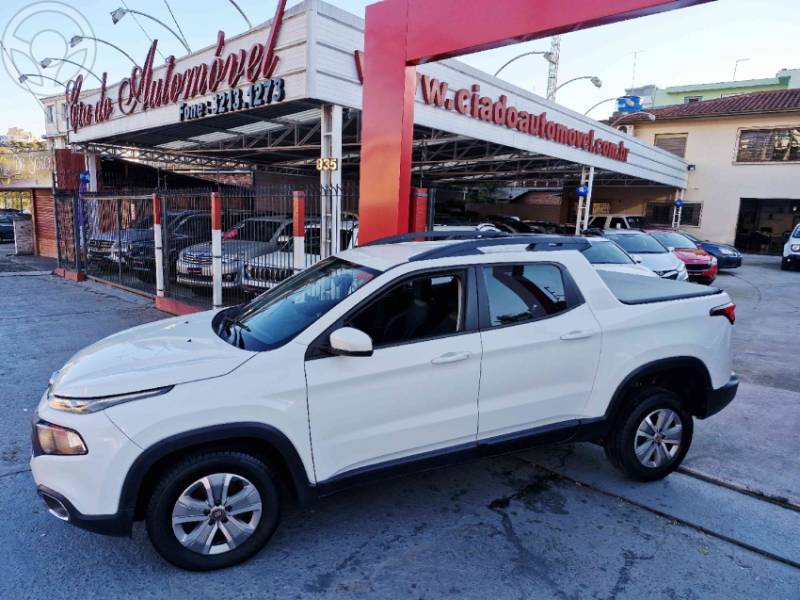 FIAT - TORO 1.8 16V EVO FLEX FREEDOM AUTOMÁTICO - 2018/2019 - BRANCA - R$ 89.000,00