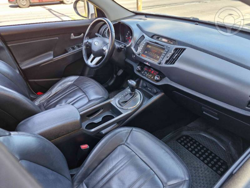 KIA MOTORS - SPORTAGE 2.0 EX 4X2 16V FLEX 4P AUTOMÁTICO - 2013/2014 - BRANCA - R$ 79.800,00