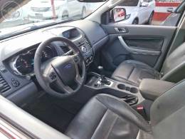 FORD - RANGER 3.2 LIMITED 4X4 CD 20V DIESEL 4P AUTOMÁTICO - 2014/2014 - PRATA - R$ 99.800,00