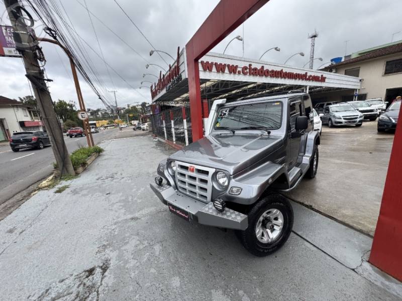 TROLLER - T4 3.2 TGV 4X4 16V TURBO DIESEL 2P MANUAL - 2013/2014 - CINZA - R$ 115.000,00