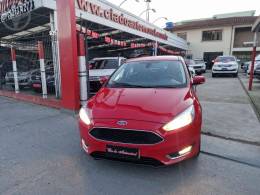 FORD - FOCUS 2.0 SE PLUS 16V FLEX 4P AUTOMÁTICO - 2015/2016 - VERMELHA - R$ 59.800,00