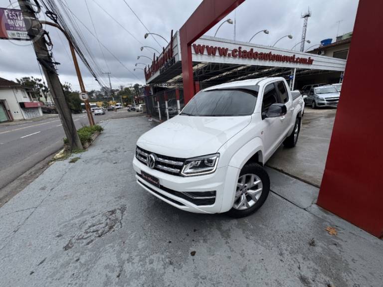 VOLKSWAGEN - AMAROK 3.0 V6 TDI HIGHLINE CD DIESEL 4MOTION AUTOMÁTICO - 2019/2019 - BRANCA - R$ 155.000,00