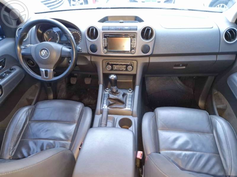 VOLKSWAGEN - AMAROK 2.0 HIGHLINE 4X4 CD 16V TURBO INTERCOOLER DIESEL 4P MANUAL - 2010/2011 - CINZA - R$ 69.800,00