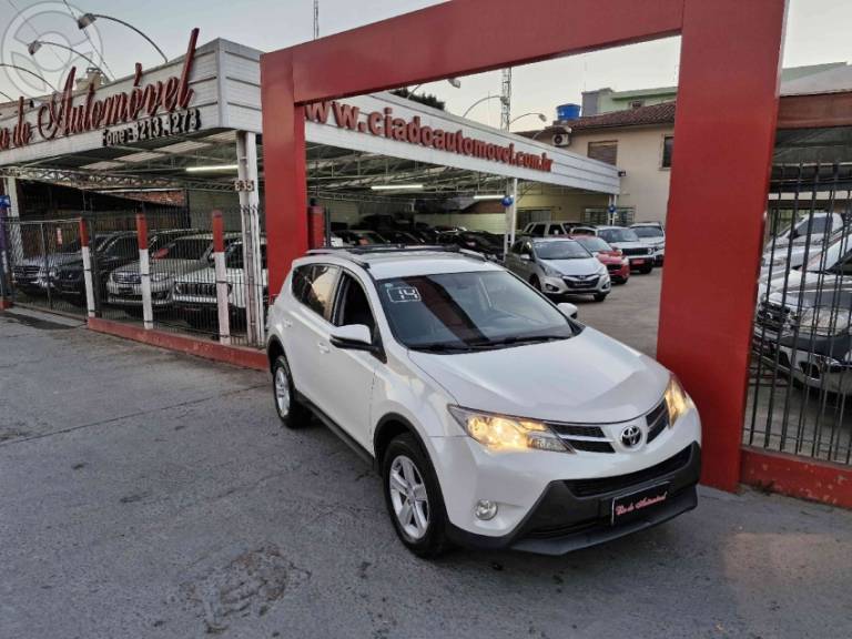 TOYOTA - RAV4 2.0 4X2 16V 4P AUTOMÁTICO - 2014/2014 - BRANCA - R$ 84.900,00