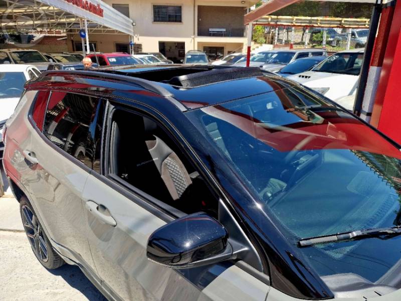 JEEP - COMPASS 2.0 HURRICANE BLACKHAWK 4X4 TURBO 4P AUTOMÁTICO - 2024/2025 - CINZA - R$ 225.000,00