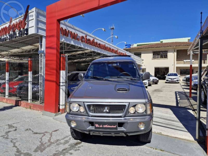 MITSUBISHI - L200 2.5 GLS HPE 4X4 CD 8V TURBO DIESEL 4P MANUAL - 2002/2003 - CINZA - R$ 59.000,00