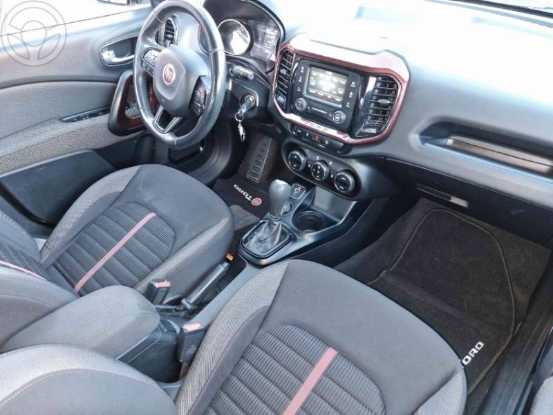 FIAT - TORO 1.8 16V EVO FLEX FREEDOM AUTOMÁTICO - 2018/2019 - BRANCA - R$ 89.000,00