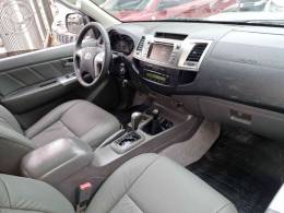 TOYOTA - HILUX 3.0 SRV 4X4 CD 16V TURBO INTERCOOLER DIESEL 4P AUTOMÁTICO - 2015/2015 - PRATA - R$ 143.000,00